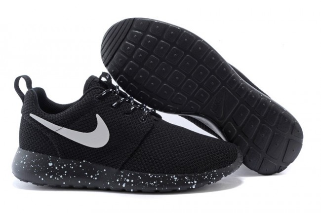 nike rosh run noir et grise